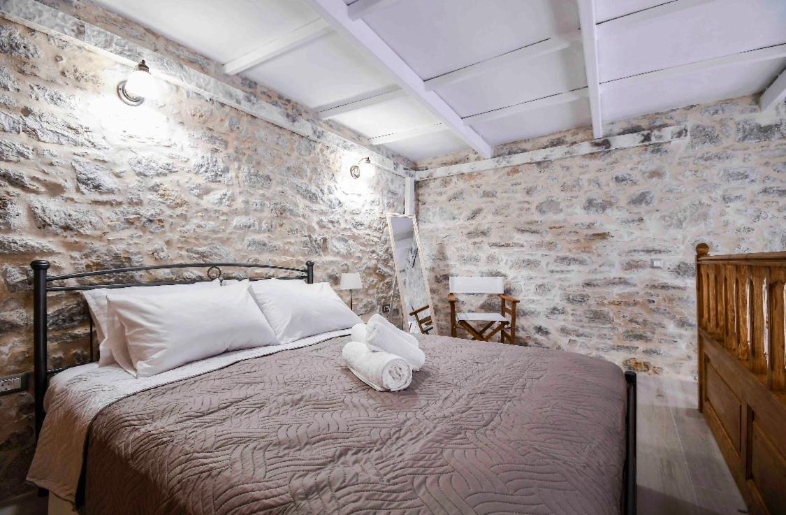 Stone Living Symi Central Apartments Ngoại thất bức ảnh