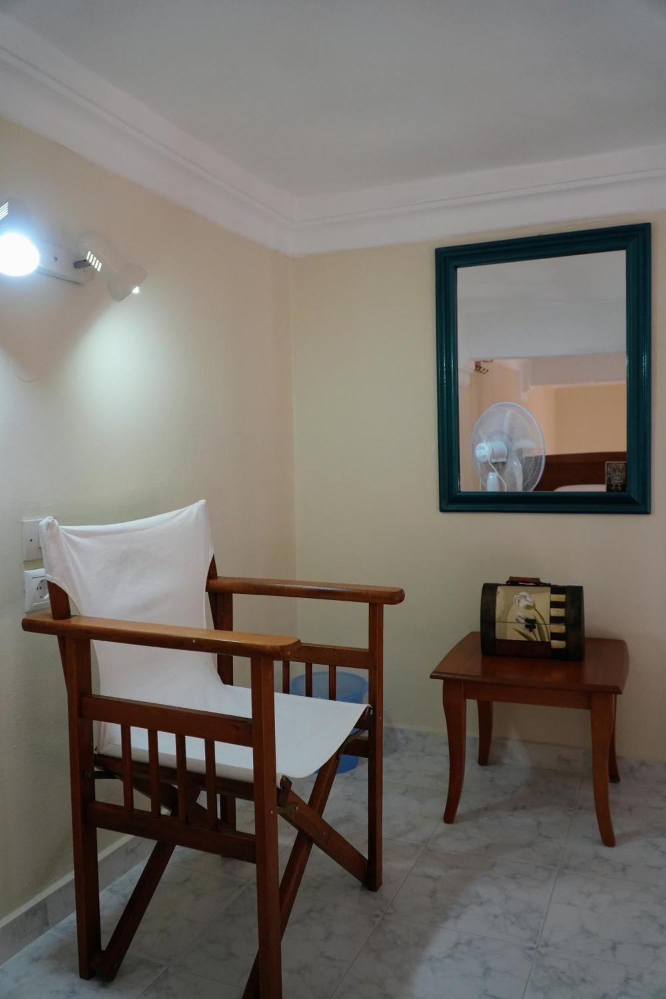 Stone Living Symi Central Apartments Ngoại thất bức ảnh