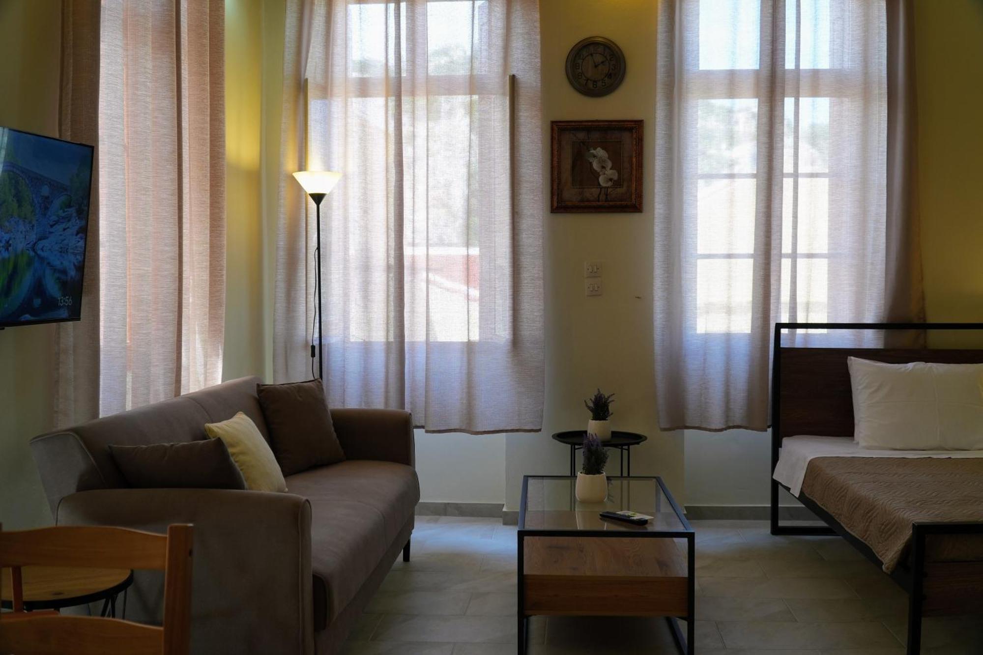 Stone Living Symi Central Apartments Ngoại thất bức ảnh