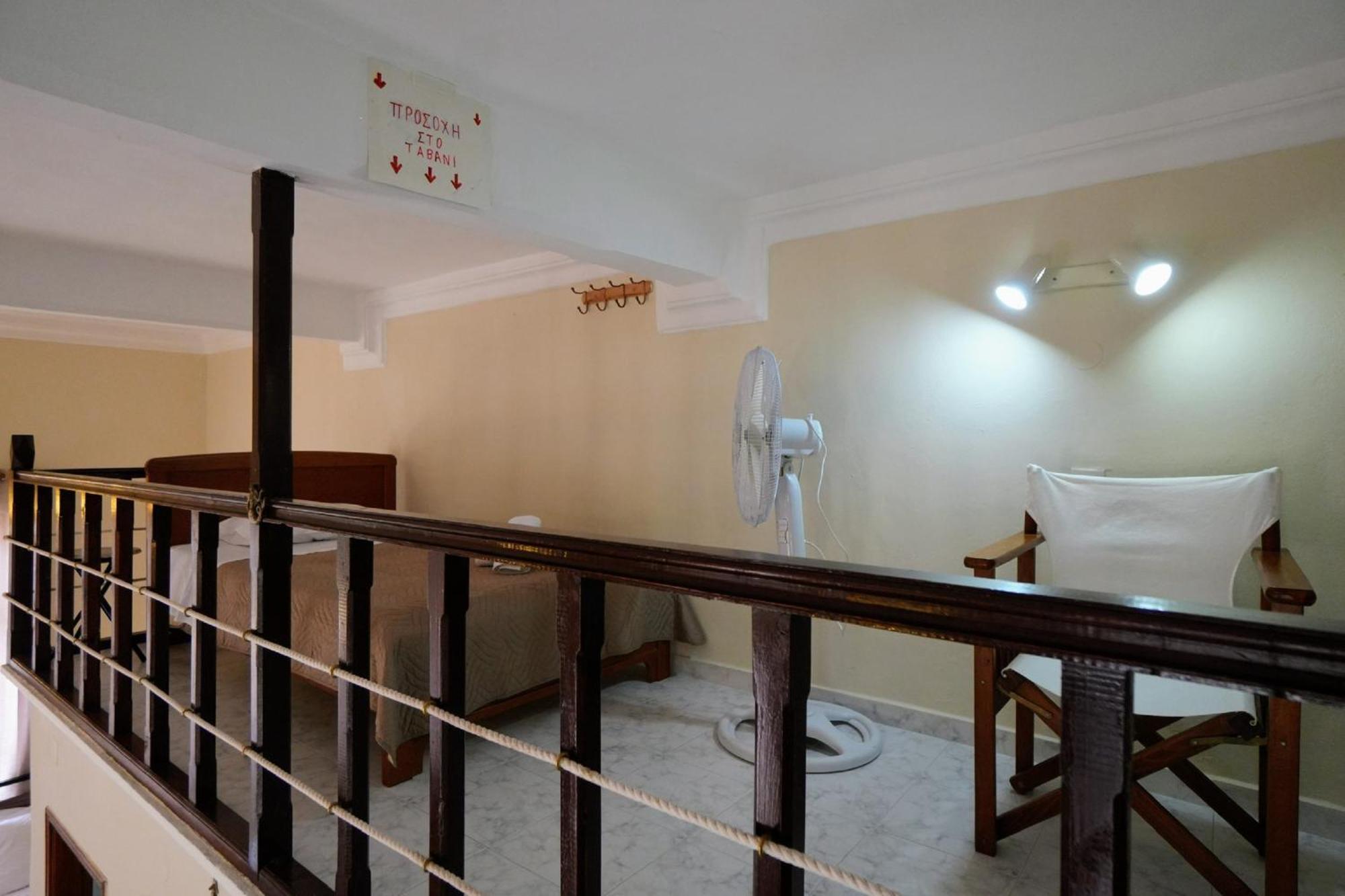 Stone Living Symi Central Apartments Ngoại thất bức ảnh
