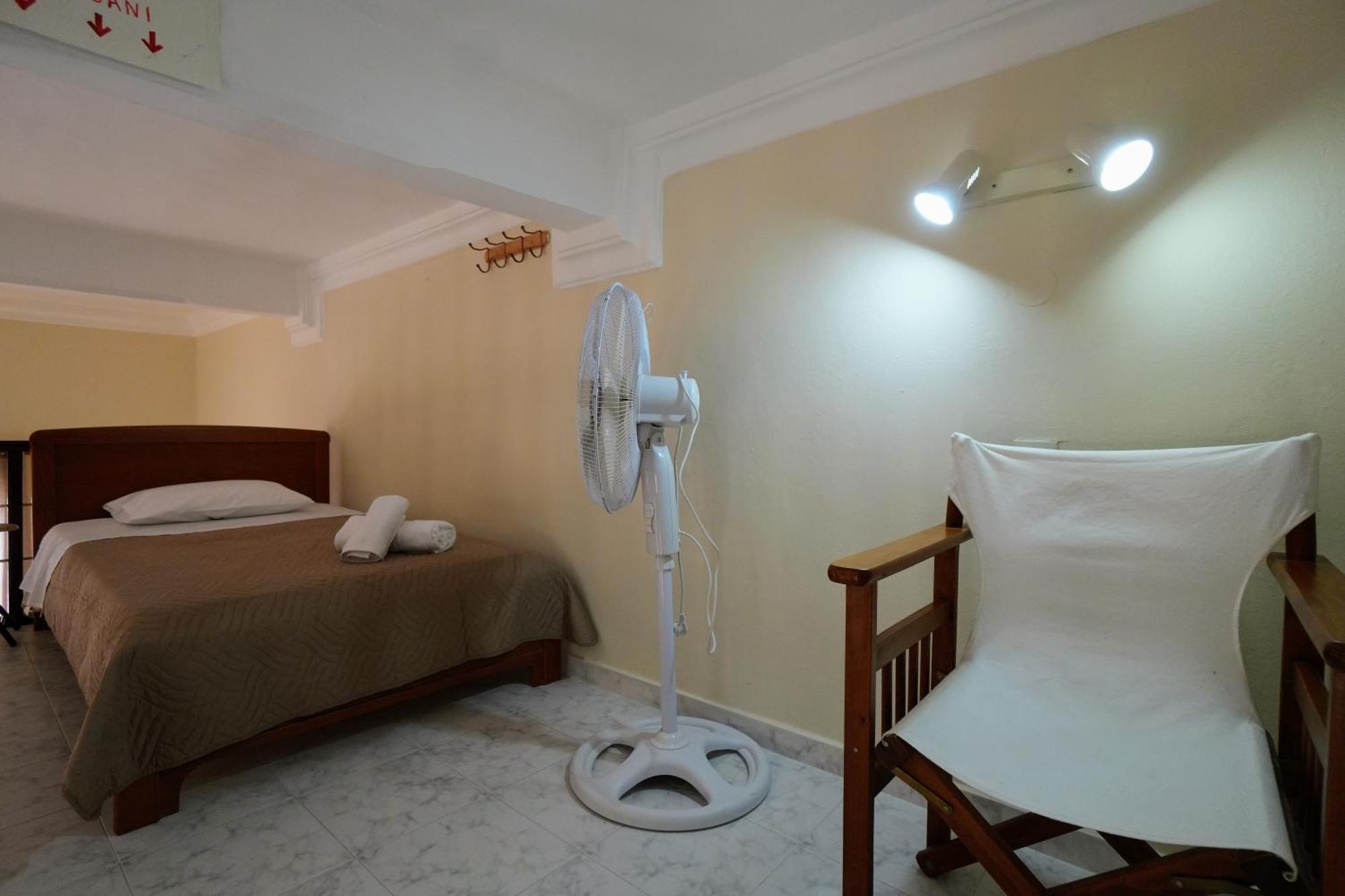 Stone Living Symi Central Apartments Ngoại thất bức ảnh